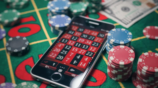 How Online Casinos Promote Responsible