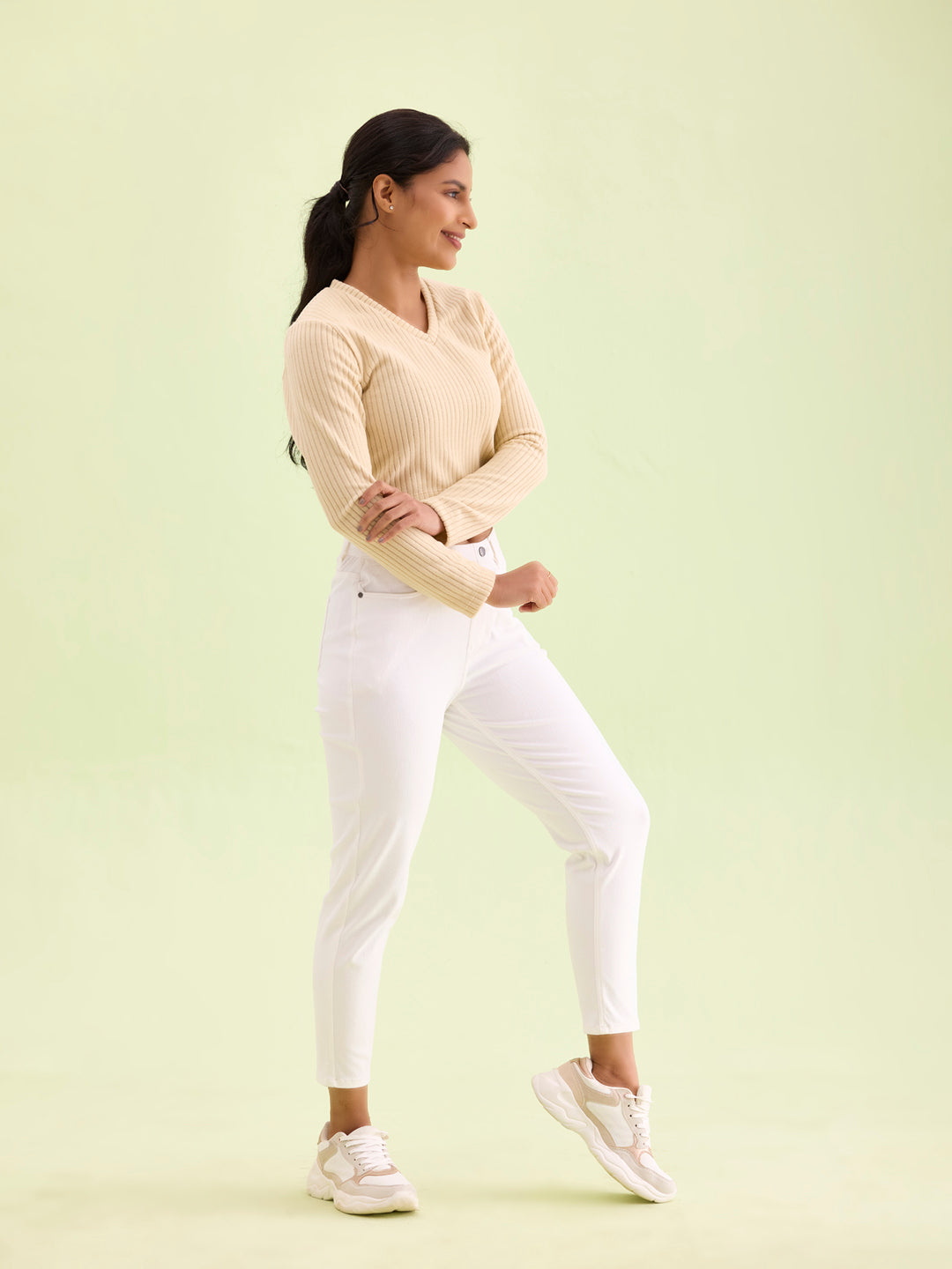 white pants for women